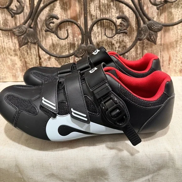 Peloton Black and Red Cycling Shoes 44 - Picture 1 of 9